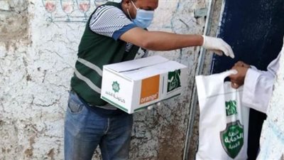 أورنچ تساند آلاف الأسر بالمواد الغذائية والمطهرات بالتعاون مع مؤسسة 