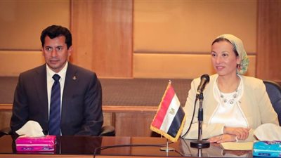 اجتماع لوزيري البيئة والشباب لإعدد دليل مواجهة كورونا والتخلص الآمن للمخلفات