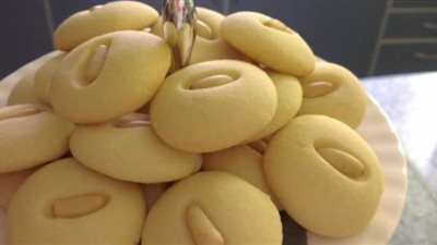 طريقة عمل الغريبة باللوز الشيف الشربيني |فيديو