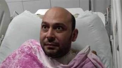 أطباء ضحايا ضغوط العمل.. سامي يفقد بصره في مستشفى العزل.. ووفاة طبيبة تخدير داخل حجرة العمليات