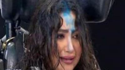 بوسي تغني وتضرب رامز جلال بعد مواجهته بدون الكرسي| فيديو