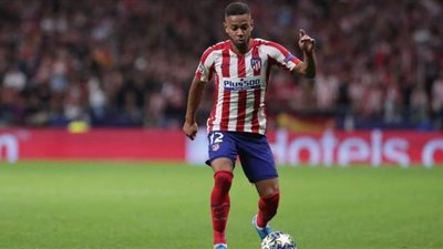 شفاء لودي لاعب أتلتيكو مدريد من فيروس كورونا ومشاركته في التدريبات