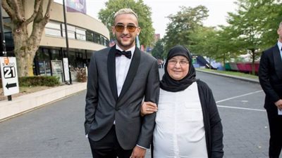 رسالة والدة حكيم زياش لابنها بعد انتقاله لتشيلسي | فيديو