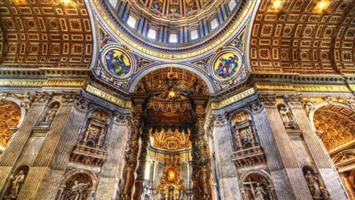 الفاتيكان يعلن إعادة فتح كنيسة سانت بيتر أمام السياح