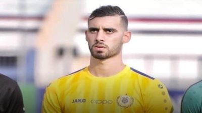 نجم الإسماعيلي يتعرض لحادث سير على طريق الإسماعيلية - القاهرة