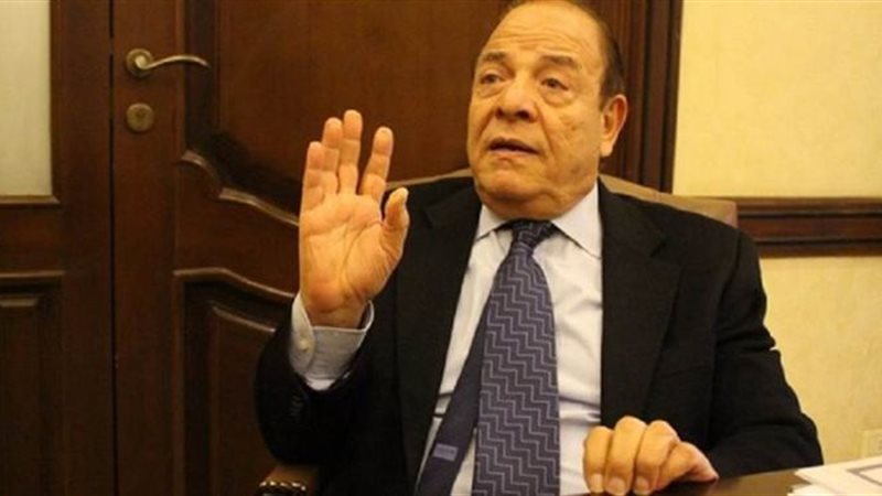 الدكتور سمير عارف