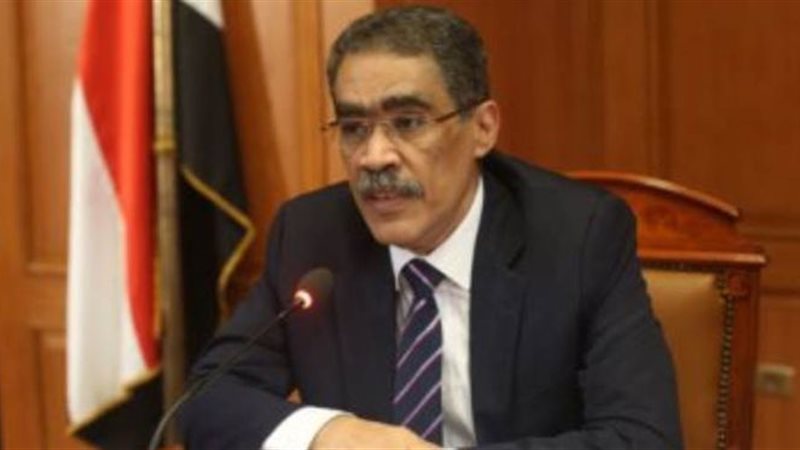 الكاتب الصحفي ضياء