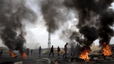 واشنطن بوست: تهديد ترامب بقطع المعونات عن فلسطين يرعب إسرائيل