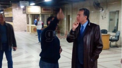 تفاصيل ثلث ساعة قضاها وزير النقل مع ركاب المترو بمحطة السادات