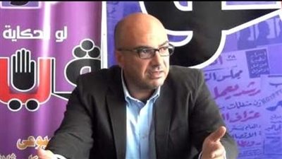 خبير إعلامي عن تشوية صورة بطل مارمينا: مخطط لكسر فرحة الشعب