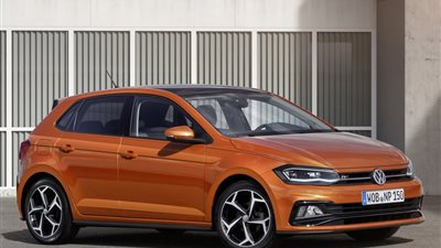 «فولكس فاجن» تكشف عن تصميم مختلف بسيارتها بولو R