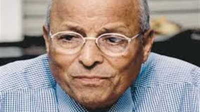 محمود عبدالعزيز: الدولرة ظاهرة طبيعية