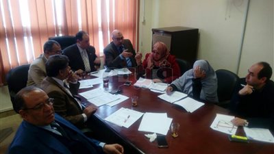 متابعة تنفيذ الخطط الإستراتيجية لكليات جامعة بنها (صور)