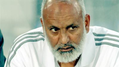 بتروجيت يهاجم الجيش بـ«مروان» و«البطوط»