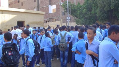 حملة لتوعية التلاميذ بنظافة المدارس بالأقصر