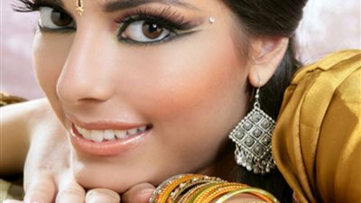 5 خطوات تجعل عيونك ساحرة وجذابة على الطريقة الهندية