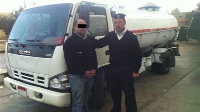 ضبط 6.5 طن زيت طعام غير صالح بالإسماعيلية