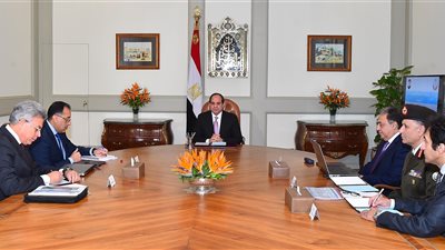 6 تكليفات من السيسي لوزير الصحة.. مواصلة تحديث وتطوير القطاع.. جودة الخدمات الطبية المقدمة للمواطنين والارتقاء بها.. الانتهاء من مشروع تجميع وتصنيع مشتقات الدم وأهمية اختيار الكفاءات لإدارته
