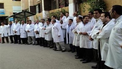 اعتصام العاملين بمستشفى اليوم الواحد بالمرج للمطالبة بالحد الأدنى للأجور