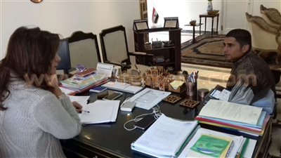 وزيرة الهجرة تستقبل مواطن بعد حل أزمته مع كفيله السعودى
