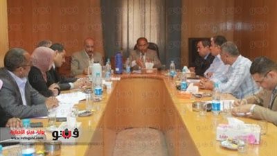 بالفيديو والصور .. محافظ الفيوم يقرر رد بدل جلسات أعضاء مجلس المنطقة الصناعية
