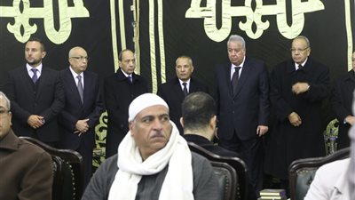علاء ثابت وأحمد موسى وحاتم زكريا يتلقون عزاء إبراهيم نافع