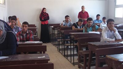 اليوم الثاني لامتحانات الدبلومات الفنية بأسوان دون شكاوى