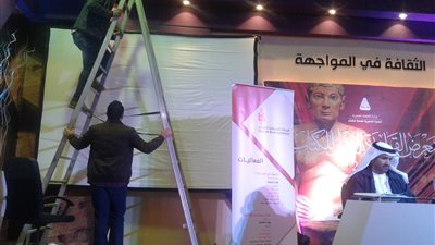 بالصور.. استياء شعراء الإمارات من إصلاحات «ضيف الشرف» بمعرض الكتاب