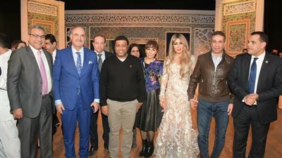 محمد سمير ومعتز الدمرداش يحضران العرض المسرحى 