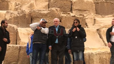 وزيرة الهجرة ونائب وزير خارجية اليونان في جولة للأهرامات