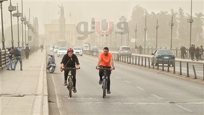 المصريون يستمتعون بأول إجازة في العام الجديد رغم سوء الطقس (صور)