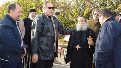 محافظ سوهاج يتفقد أعمال التجميل بمحيط الكنائس بأخميم (صور)