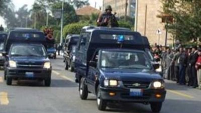 ضبط 427 هاربا من أحكام و94 بائعا متجولا في حملات بوسائل النقل