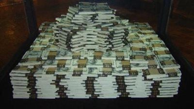 خبير مصرفى: فرص حصول مصر على قرض النقد الدولى ضعيفة