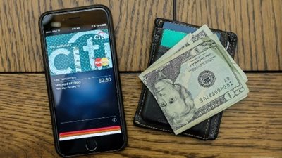 خدمات الدفع الفوري من أبل وأندرويد تصل أمريكا