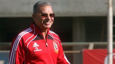 «زيزو» يطلب استمرار «عظيمة والسيد» في جهاز «خواجة» الأهلي