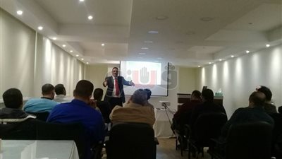 قوى الإسكندرية تعقد ندوة بعنوان حقوق وواجبات العمال والإجازات (صور)
