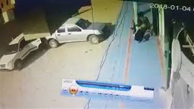 فشل مسلحين في سرقة مصرف باليمن (فيديو)