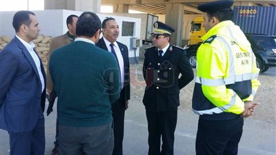 حملات مرورية مكثفة على الطرق لتأمين احتفالات عيد الميلاد (صور)