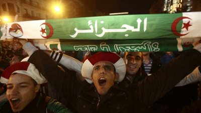 السفير البرازيلي بالجزائر يحذر جماهير «الخضر» من الإيدز والملاريا