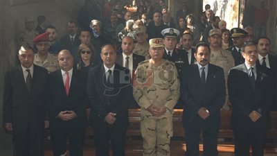 محافظ الإسكندرية يحضر قداس الأرمن الأرثوذكس