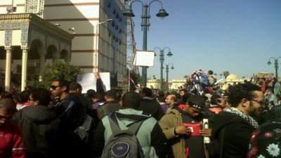 خطيب الاستقامة: الدولة تقام بالمحاورة لا المؤامرة