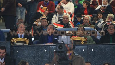 بالصور..المشير طنطاوي يؤازر منتخب «اليد» أمام أنجولا