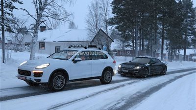 تعطل سيارة بورش الكهربائية خلال الاختبارات (صور)