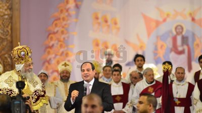 الأقباط يهتفون بافتتاح كاتدرائية ميلاد المسيح: 