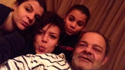 ننشر آخر صورة للمخرج مدحت السباعى مع أولاده