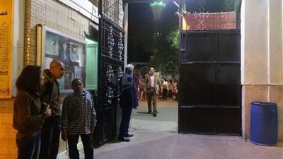 بدء توافد الاقباط لأداء قداس ليلة عيد الميلاد المجيد في قنا (صور)