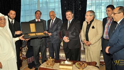 علي عبد العال يلتقي أبناء الجالية المصرية بجدة