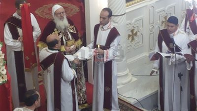 وفد من الأزهر الشريف يهنئ الأقباط بكنيسة مارجرجس في طنطا (صور)