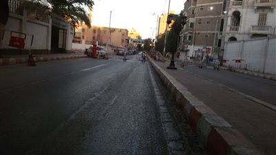 فتح الشوارع وإزالة الحواجز الحديدية بمحيط مطرانية قنا